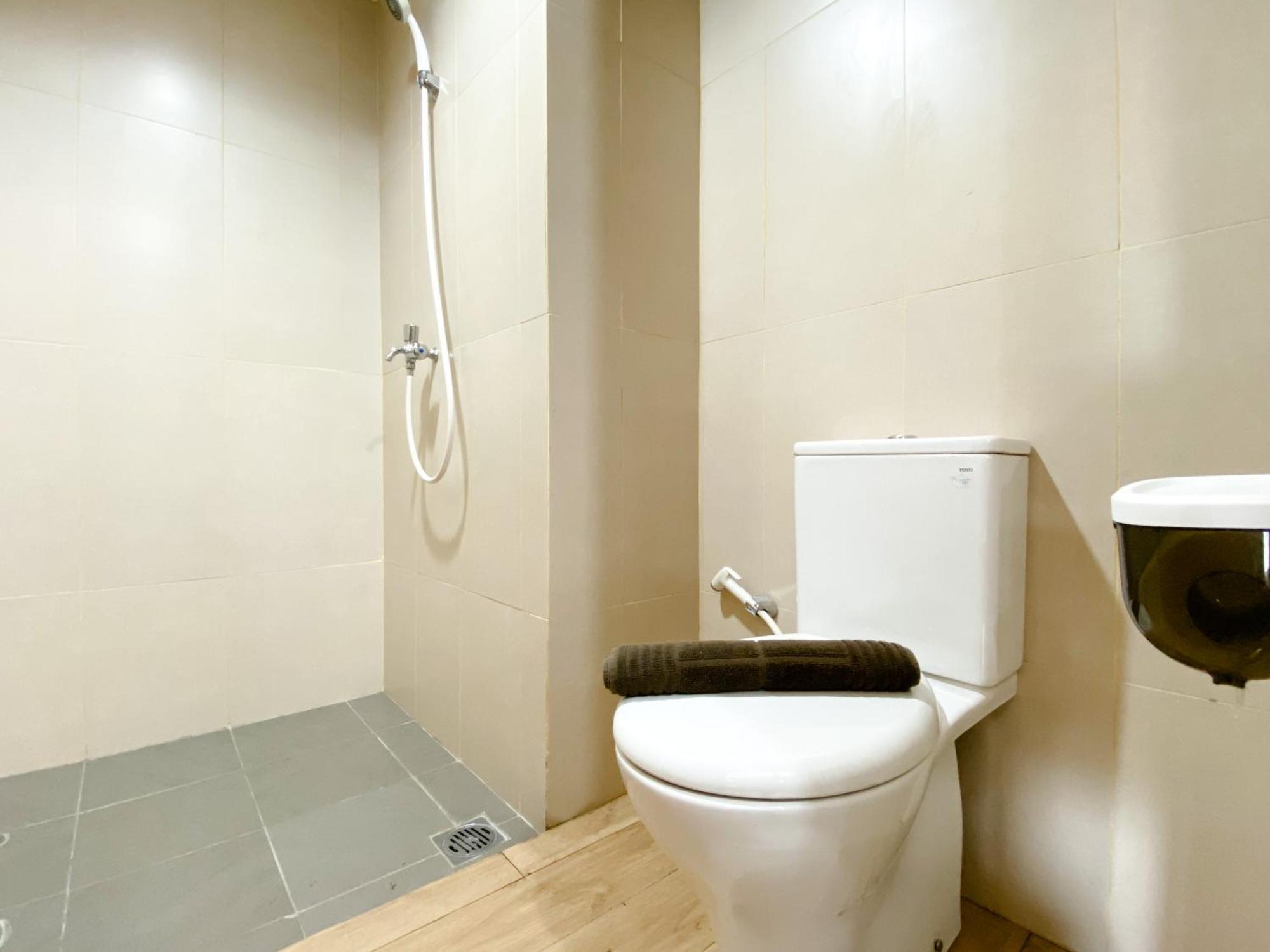 Homey And Simply Look Gateway Park Lrt By Travelio *